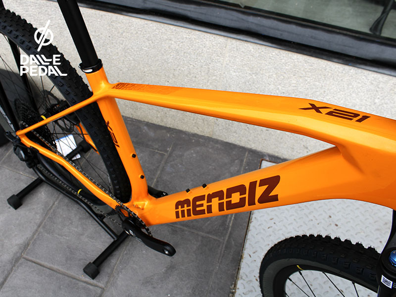 BICICLETA CARBONO MENDIZ X21 NARANJA en venta en tienda de ciclismo Quintena Ribeira Dalle Pedal